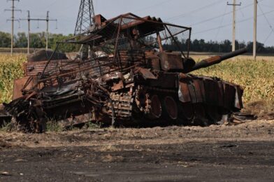 Russia’s war machine runs on fumes as industry warns of bankruptcy and Kremlin acquires old tanks from movie studios