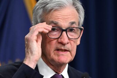 There is now a 40% chance the Fed will pivot back to hiking rates again next year, top economist says