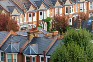 Agreed property sales in the UK jumped ahead of the stamp duty hike