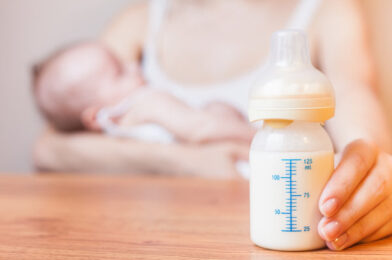 Combi Feeding Schedule: Balancing Breast and Formula